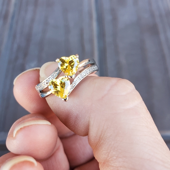 New Double Heart Shaped Citrine Silver Ring. - Picture 4 of 6